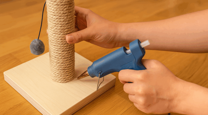 Come costruire un tiragraffi con materiali di recupero tiragraffi fai da te